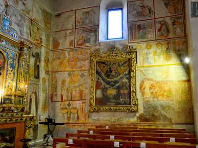 ...e della predicazione di Cristo insieme al Giudizio finale a destra